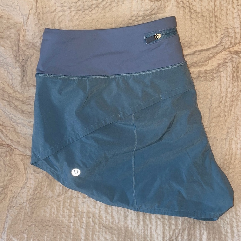 Lululemon Speed Up 2.5 inch